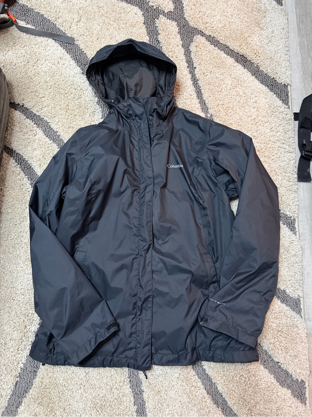 Columbia Women's Hooded Rain Jacket in Black